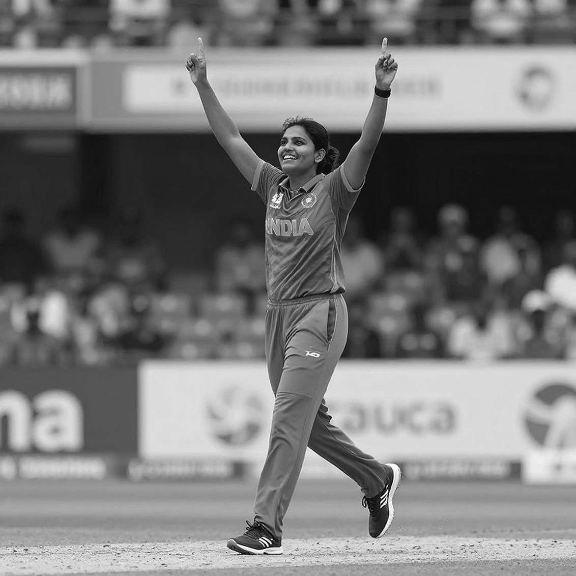 নয় পয়েন্টের ফাঁক: থান্ডারের নতুন পেস আক্রমণ আর একটা বৃষ্টিভেজা ম্যাচের হিসাব