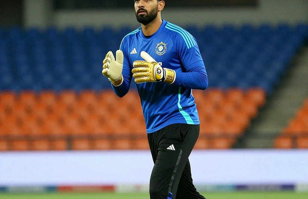 ভারতে ফিরলেন ভুবনেশ্বর, কিন্তু আসল গল্পটা আর্শদীপের কাঁধ